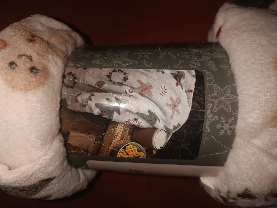 Nowy Koc pled dekoracyjny świąteczny 130x170 w choinki