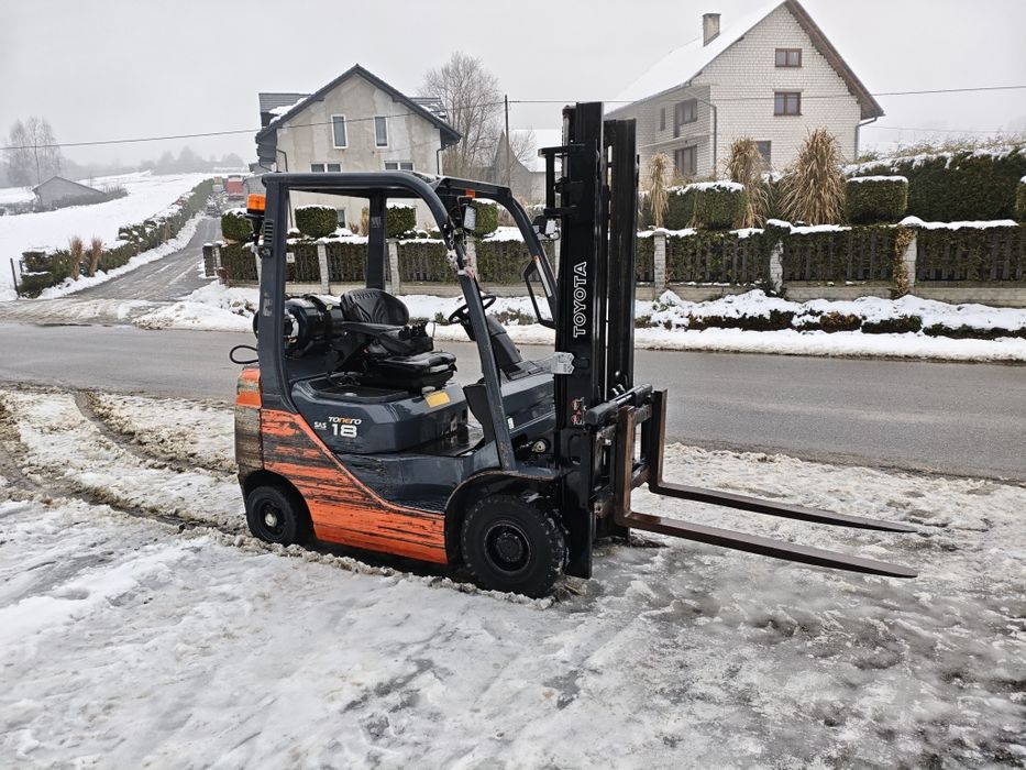 Wózek widłowy toyota 02-8FGF18 Linde komatsu nissan hyster waga clark