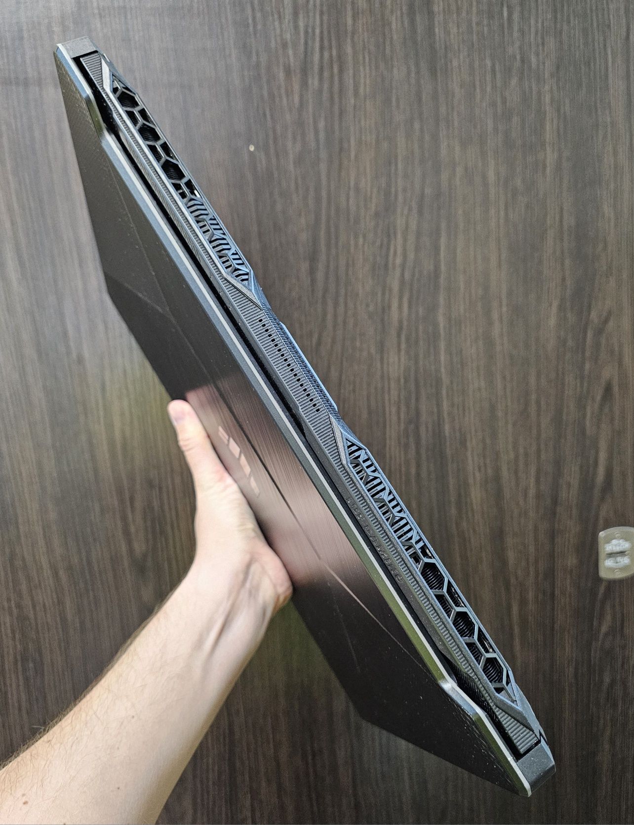 Ігровий Asus TUF A17, 17.3" IPS 144Hz, Ryzen 5 4600H, GTX 1650, 16/512