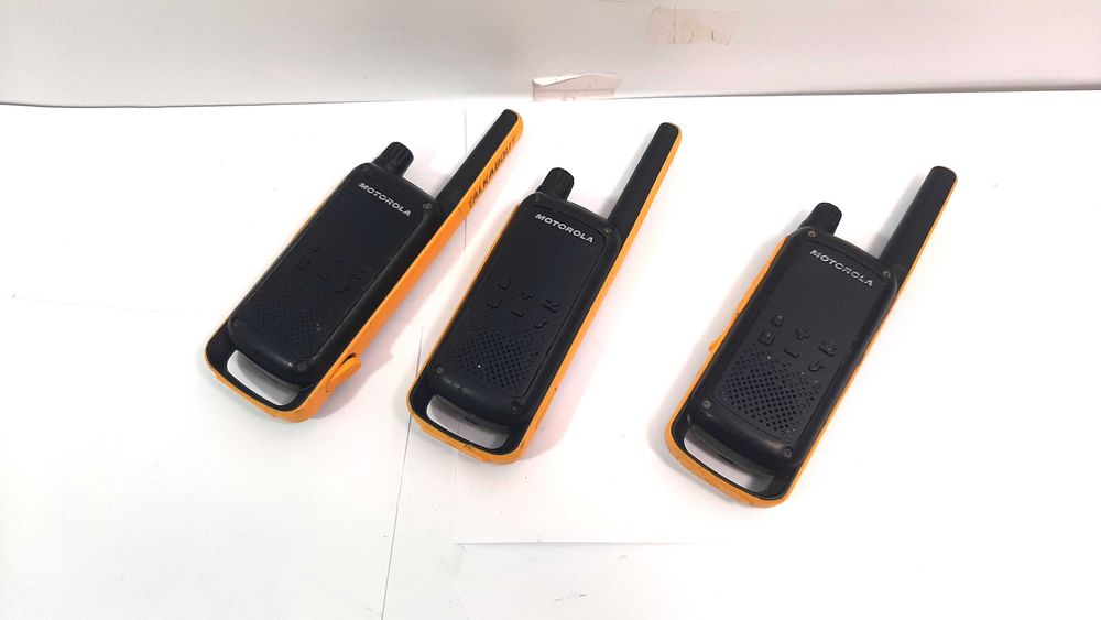 zestaw 3 radiotelefonów PMR MOTOROLA-T82/EXTREME