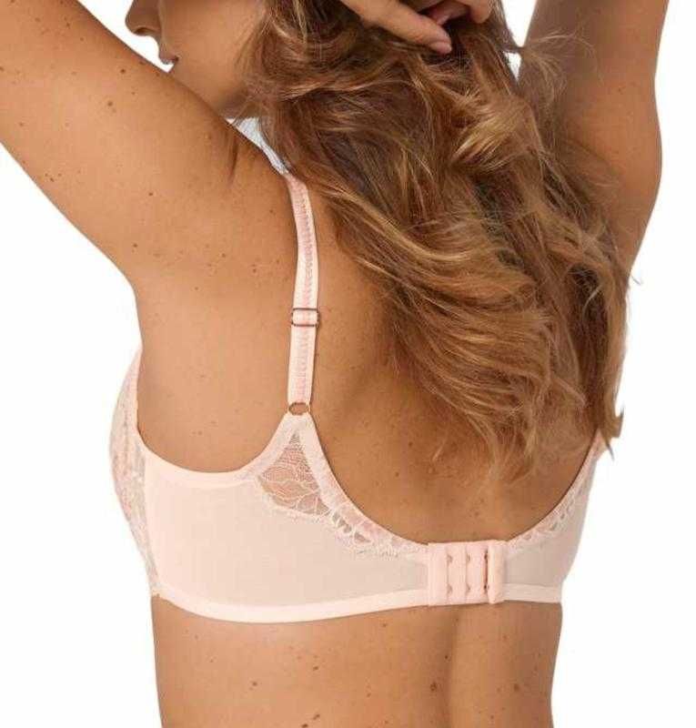 Бюстгальтер з мереживом triumph peony florale wp 36dd(80e)
