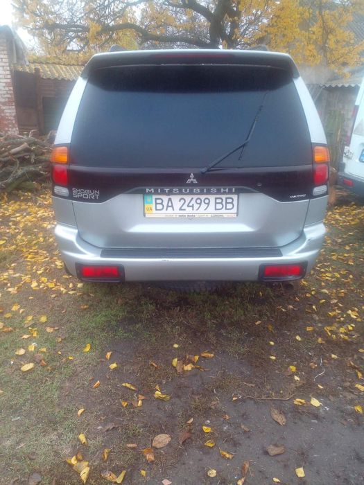 Мітсубісі Паджеро спорт