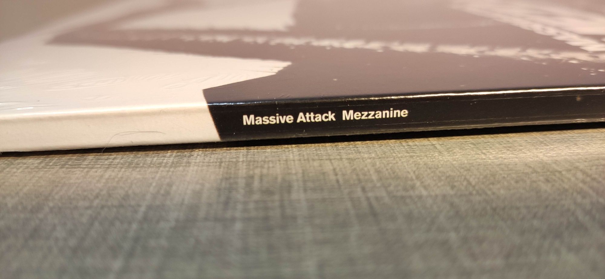 Massive Attack : Mezzanine 2LP / Винил / VL / LP