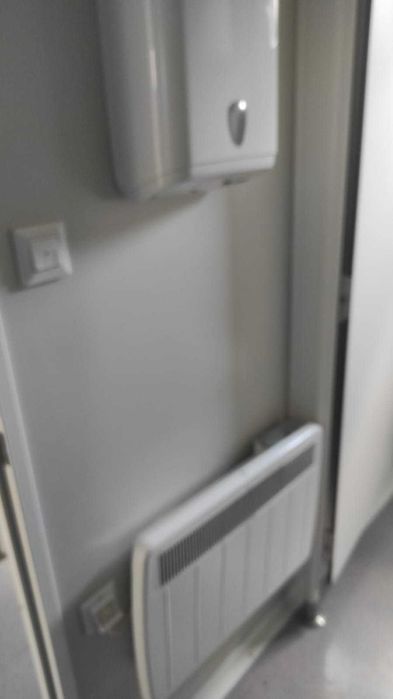 Kontener sanitarny 6x2.5m WC x3, pisuary, podgrzewacz wody, ogrzewanie