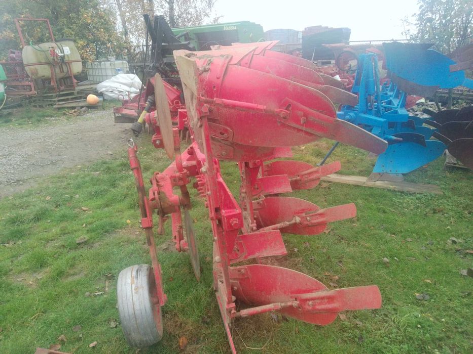 Sprzedam pług obrotowy 3 skibowy Niemeyer