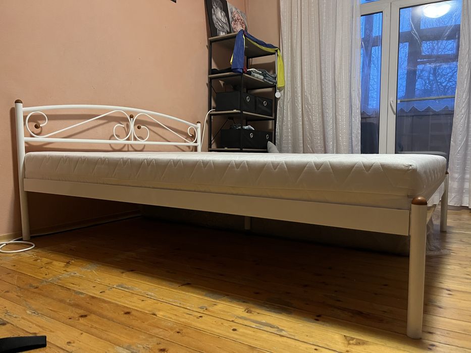 Ліжко двоспальне