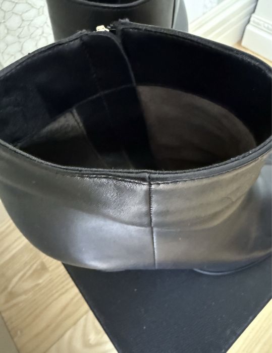 Ботинки, черевики, ботільйони жіночі