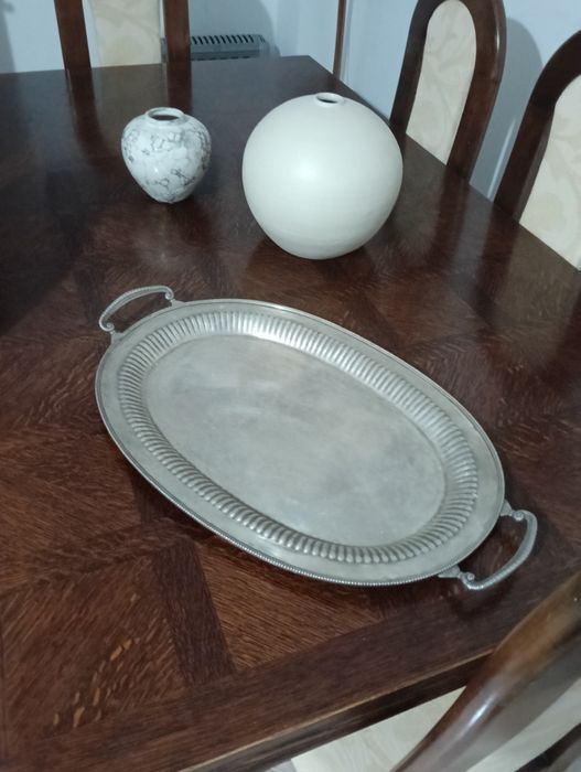 Bandeja em casquinha muito elegante em excelente estado 60cm/38cm