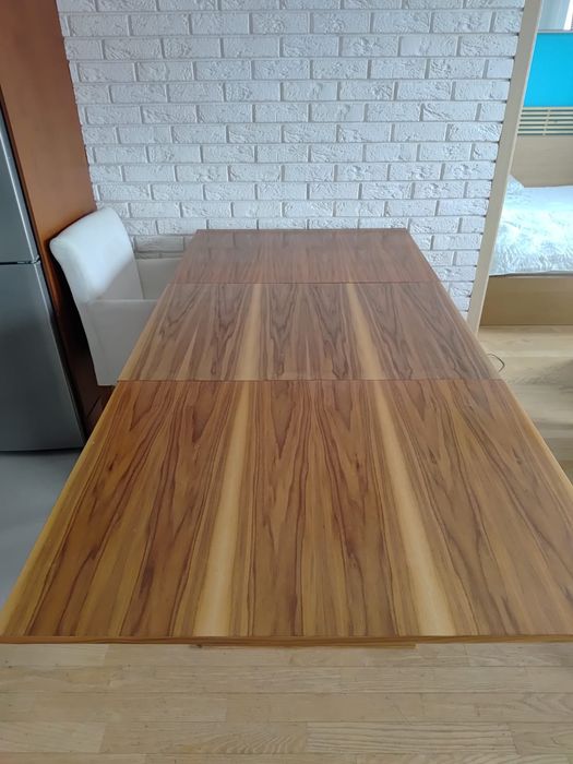 Stół rozkładany do jadalni