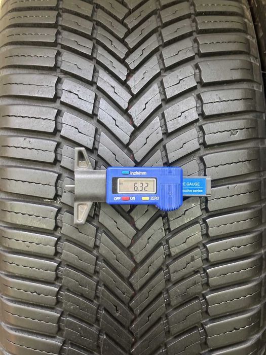 235/50/19 103W Bridgestone WeatherControl A0005 używana Całoroczna