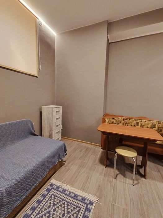 Сдам 1 комнатная квартира метро Южный Вокзал. Капремонт.