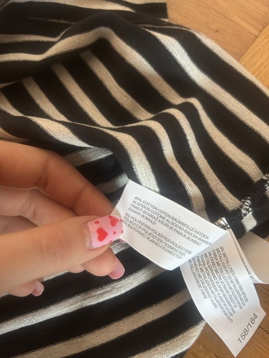 Bluzka w paski z połyskującą nitką
