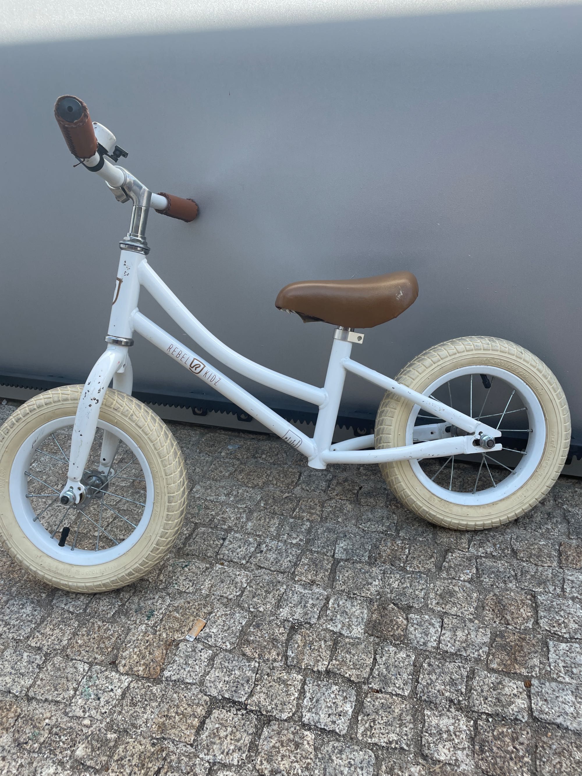 Bicicleta criança roda 16 e bicicleta sem pedais