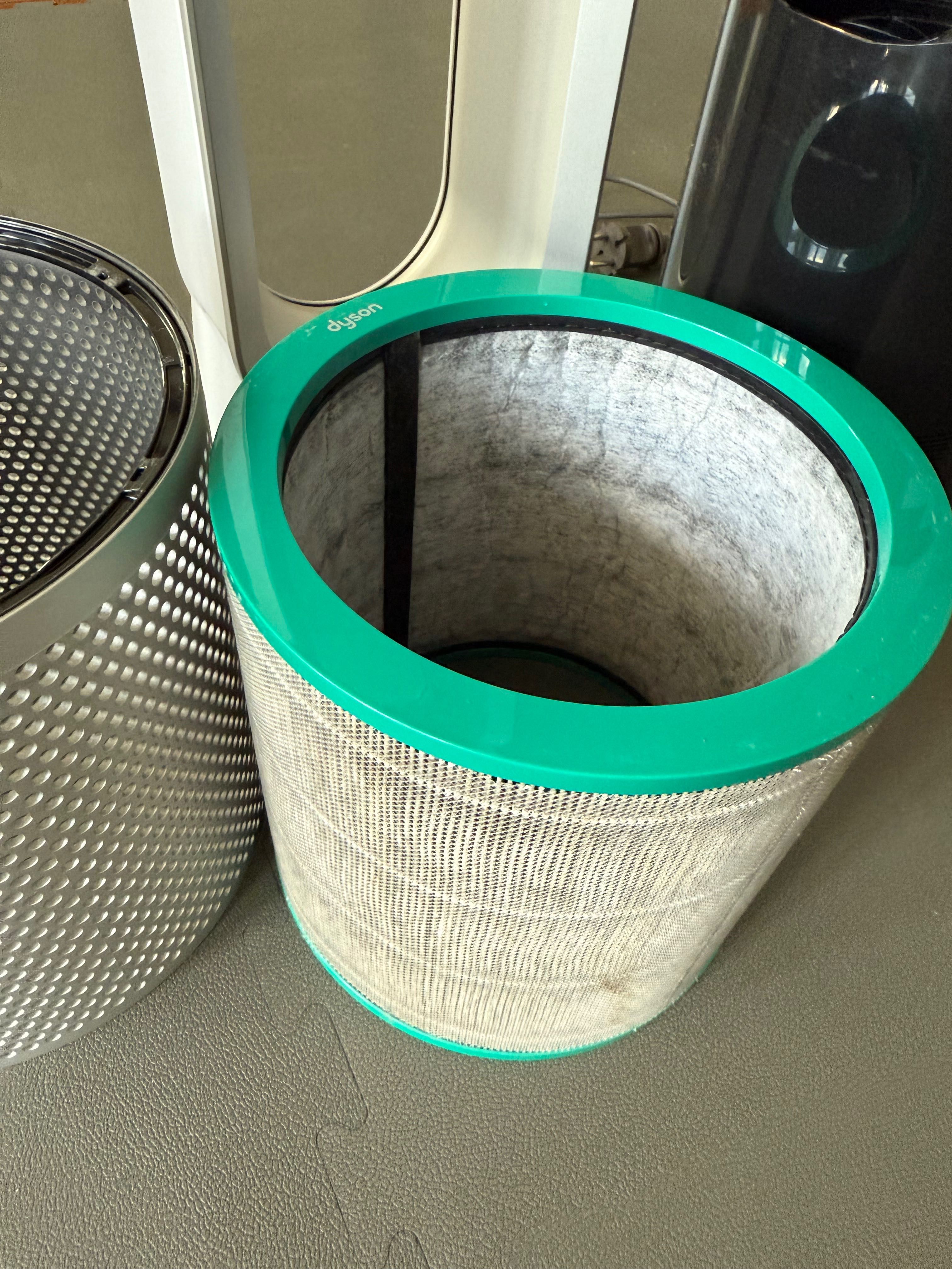 Dyson oczyszczacz powietrza (bez funkcji grzania)— filtr ~400 zł
