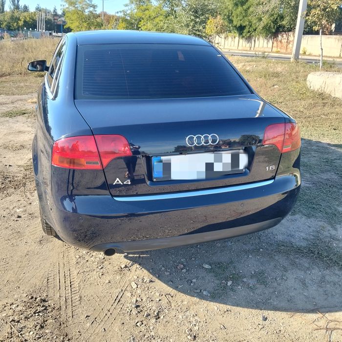 Ауди А4 Б7   1.6