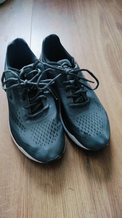 Buty męskie sportowe