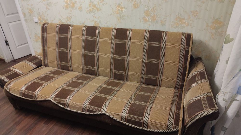 Продам диван книжка. Самовывоз