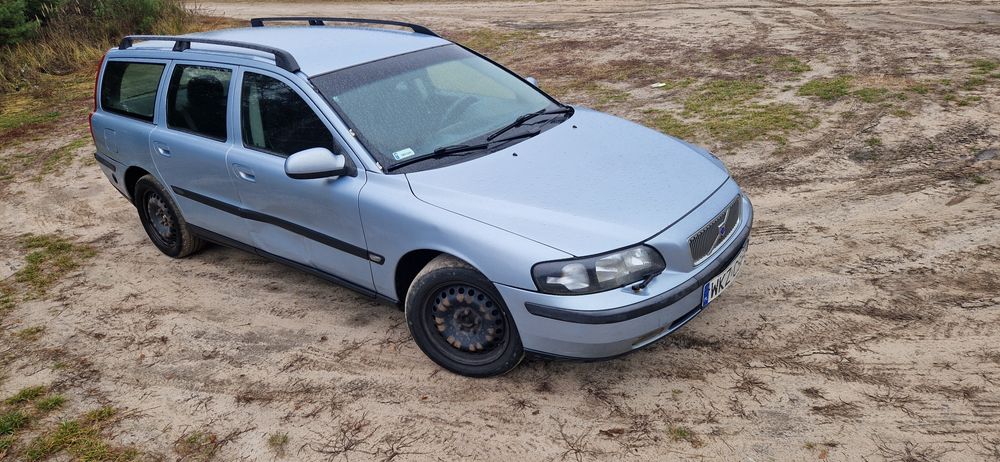 Volvo v70. 2.4 benz. 140KM 2001r