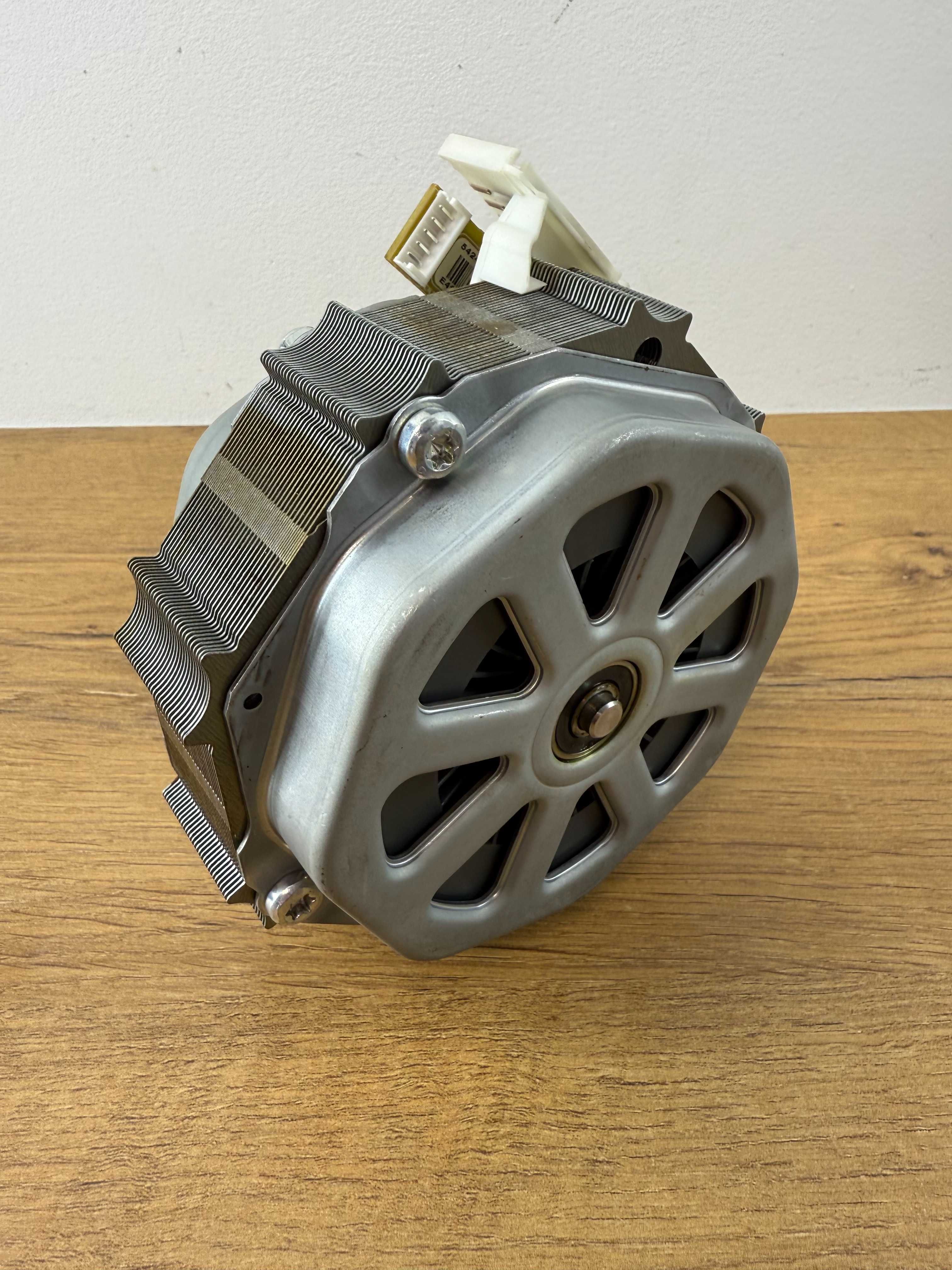 Silnik Thermomix Tm31 Tm5 TM6 SILNIK Termomix. Łożysko do wymiany