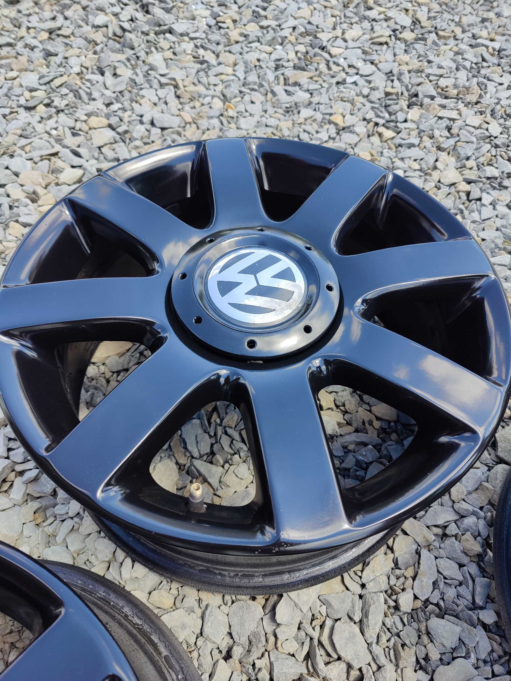 Felgi VW Touran Golf Jetta Caddy 6,5jx16h2 et50