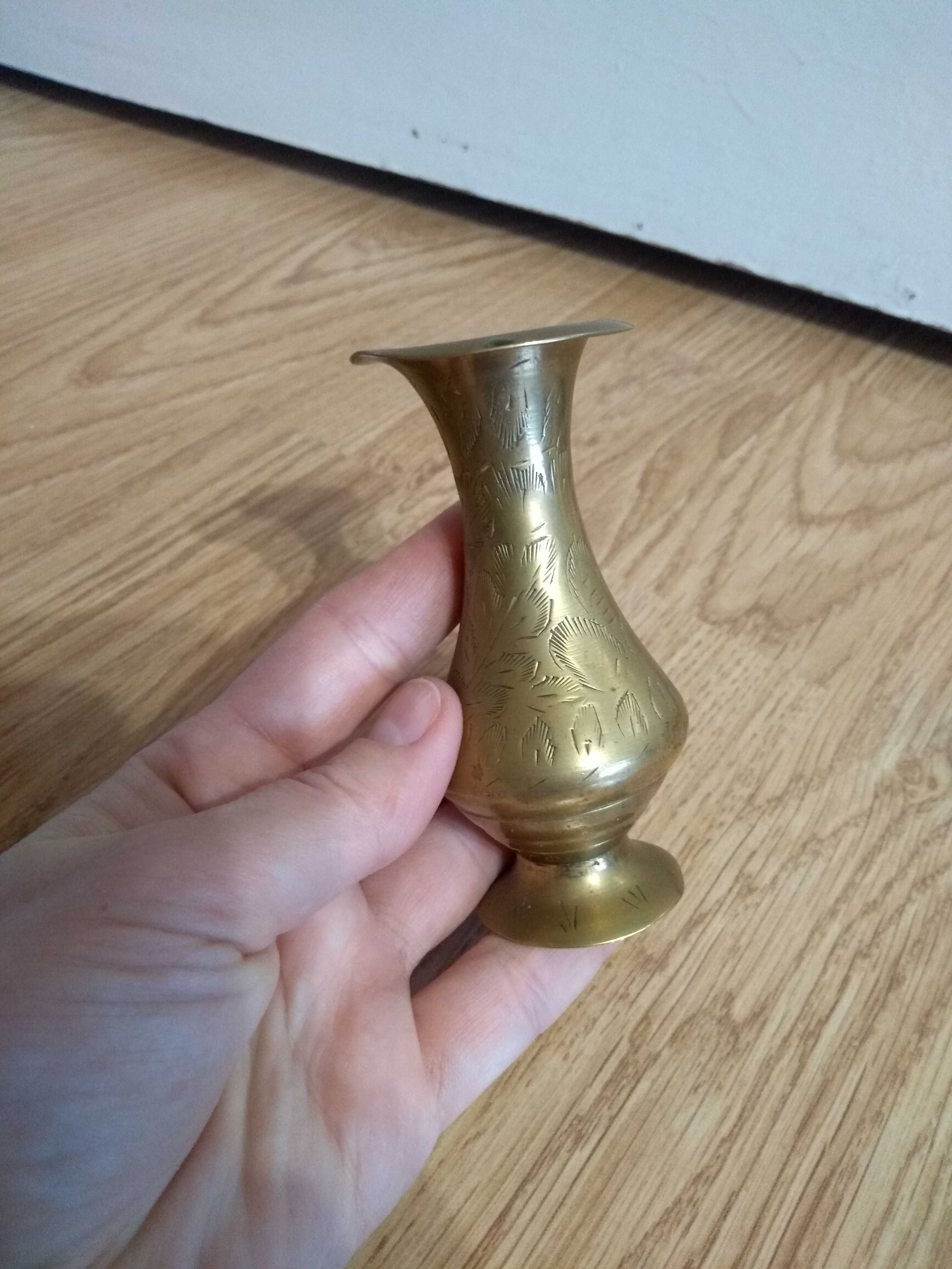 Wazonik z mosiądzu ok. 10 cm