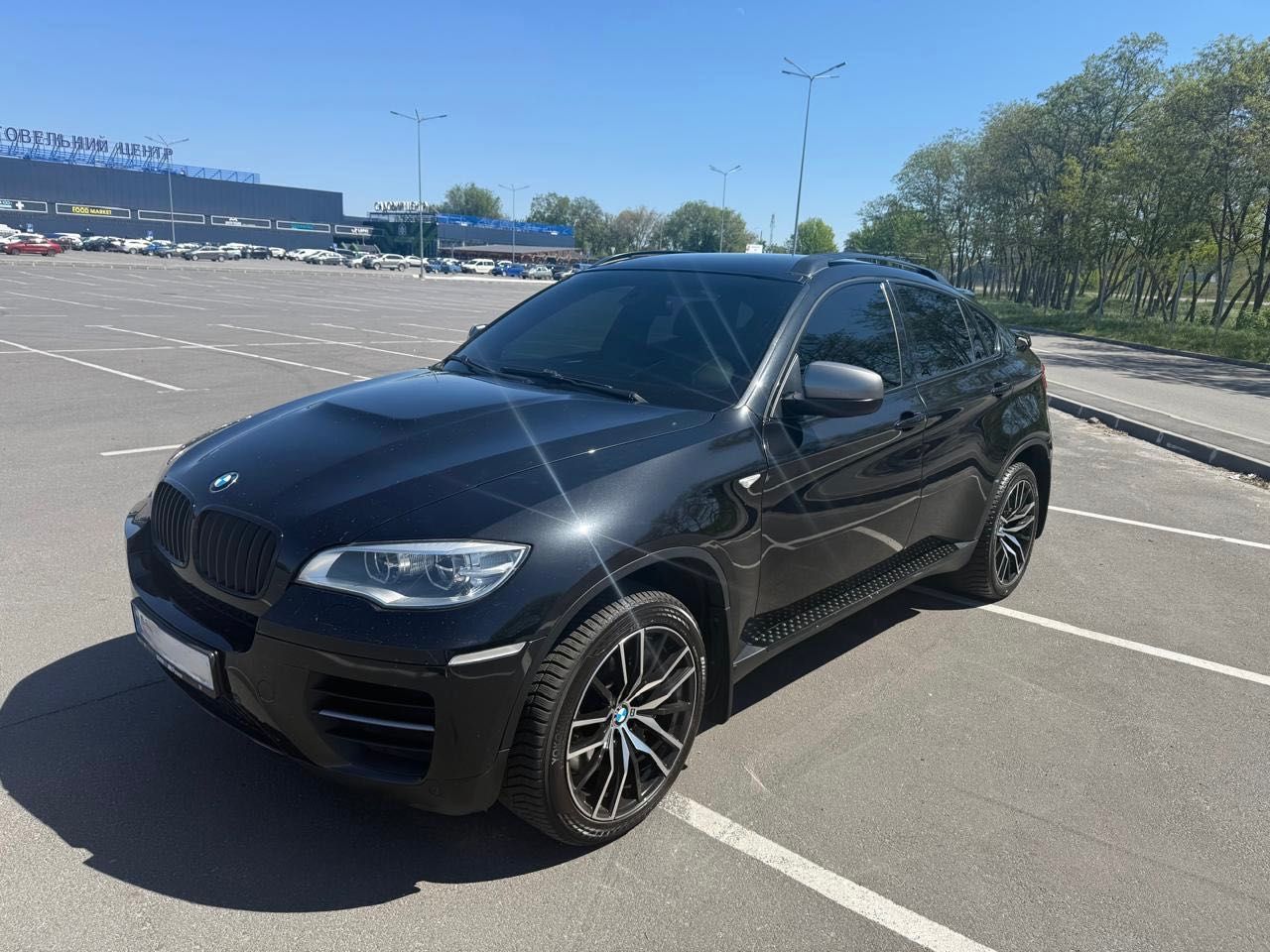 Автомобіль BMW X6M 50d