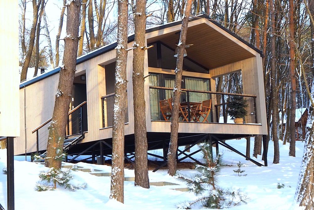 2 os Domek wśród drzew z kominkiem taras WiFi na odludziu w lesie