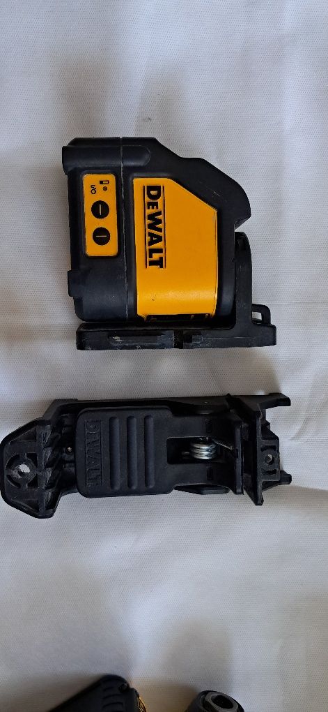 Dewalt DW088 лазер +магнітний тримач ,привезений з ЄС