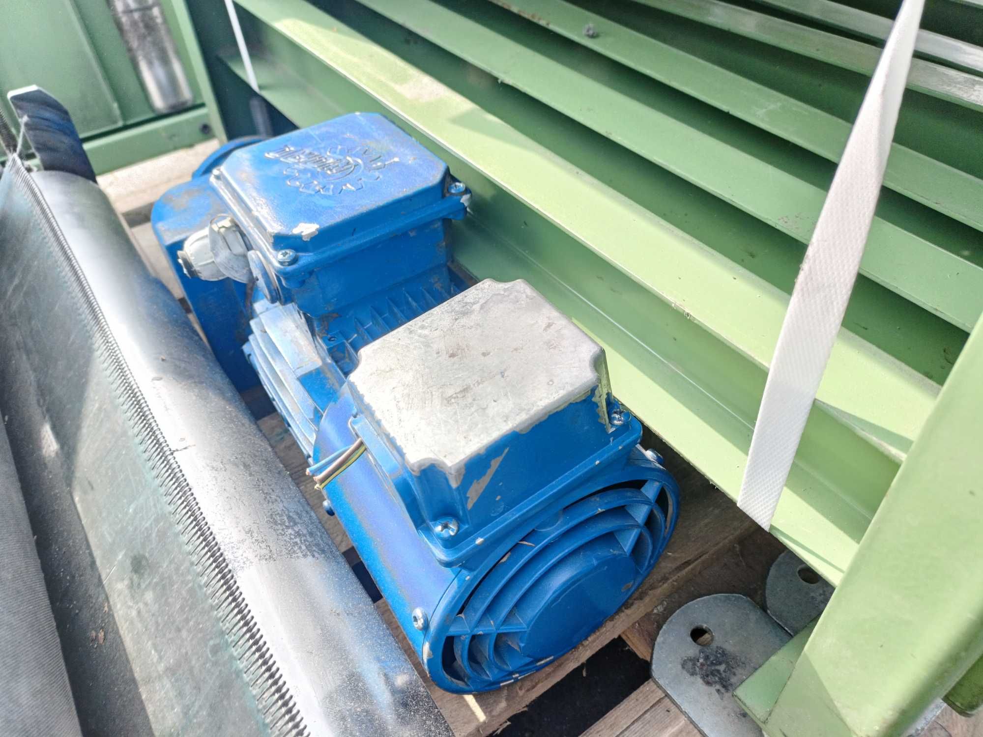 przenośnik taśmowy 12m do kompletacji zamówienia 12000x700  230/400V