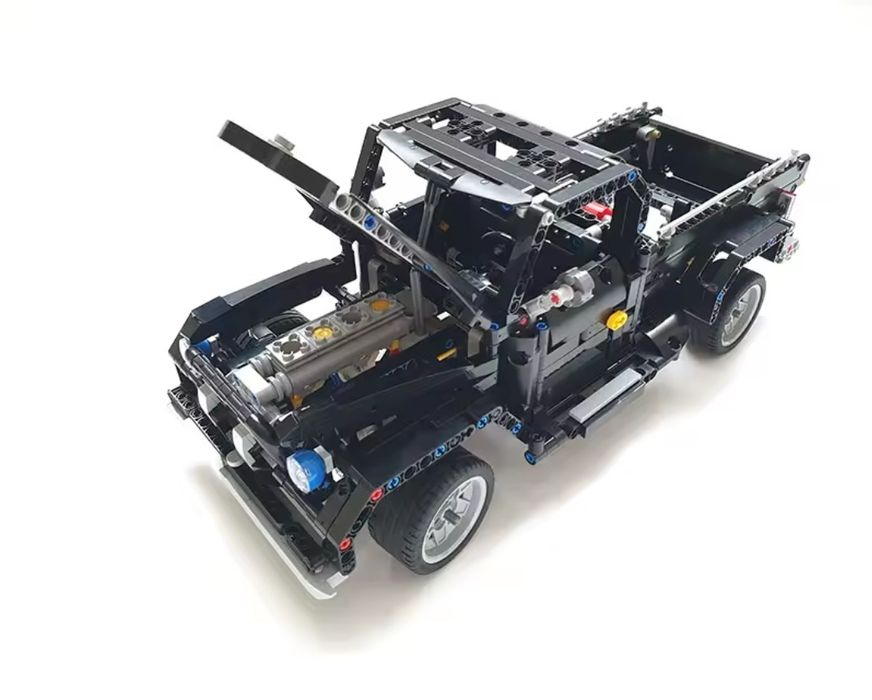 Lego Technic конструктор 1в1 Dodge Charger Dominic  1077-деталей
