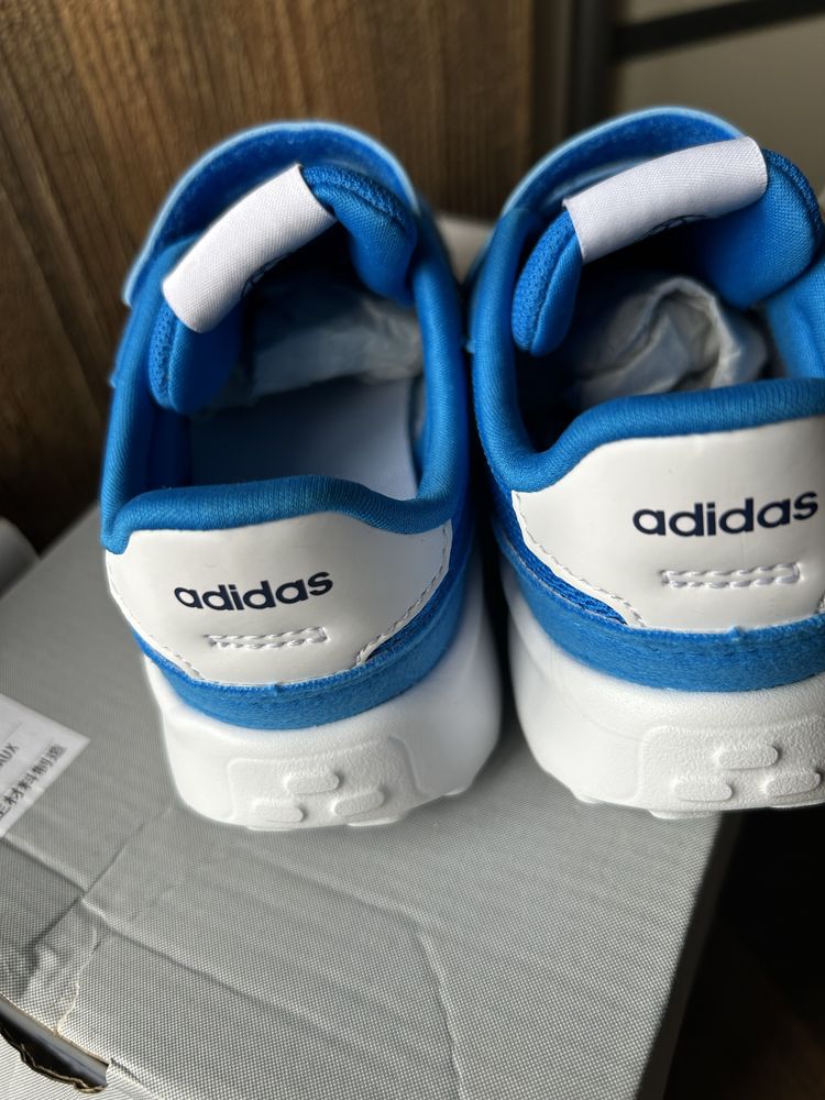 Кросівки літні Adidas оригінал 27 розмір