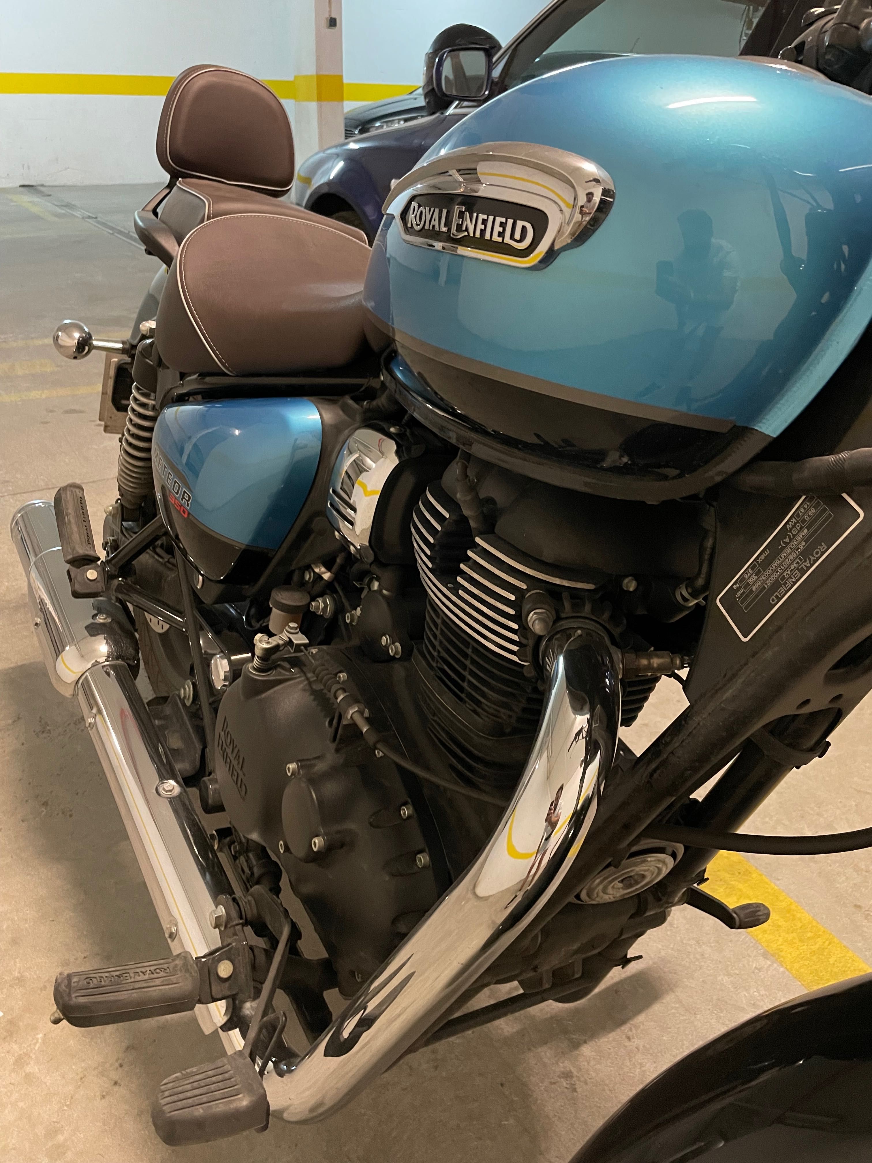 Royal Enfield Meteor 350 Supernova Blue