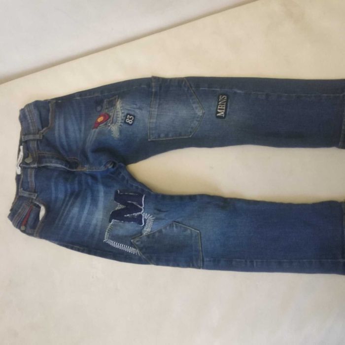 Продам джинсы стрейч весна лето, без утепления, разные. 50грн.