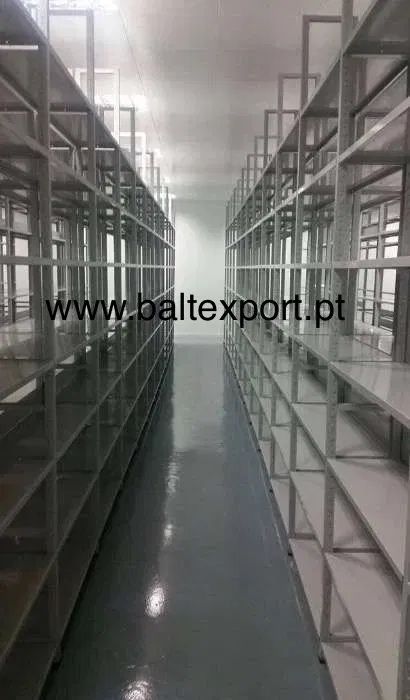Estantes de Encaixe para Arquvo / Arrumação Metálicas de Encaixe Cinza