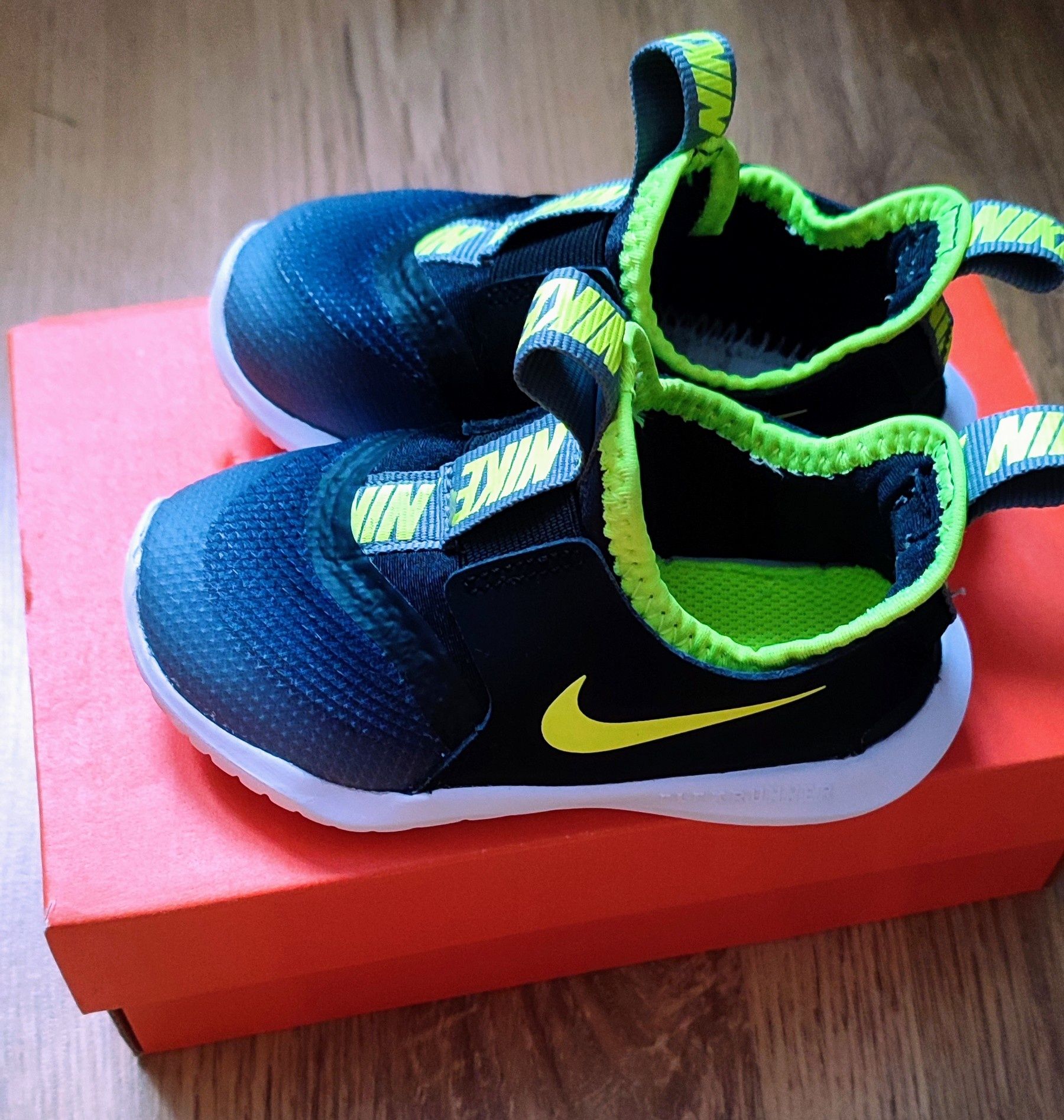 Buty sportowe Nike - rozmiar 22