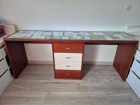 Secretária bancada de Quarto/escritorio