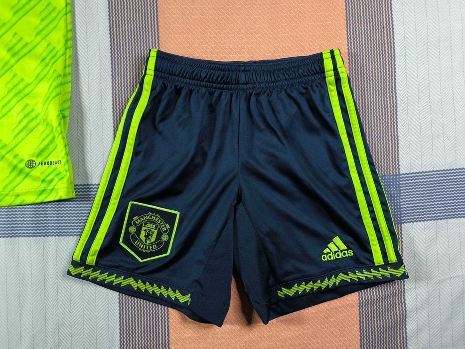 Форма футбольна дитяча ФК Манчестер Юнайтед Adidas, 7-8 років 128