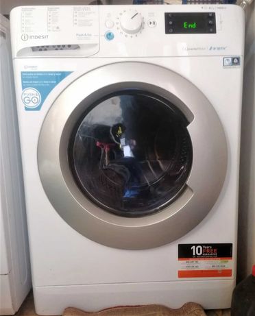 Máquina de lavar e secar roupa INDESIT BDE 961483X WS