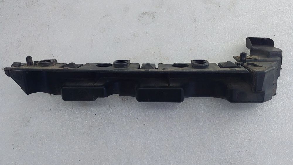 Guia de pára-choques frente direito PEUGEOT 407 SW (6E_)