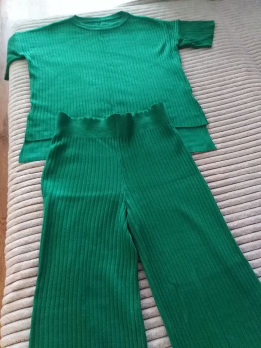 Костюм на літо, жіночий