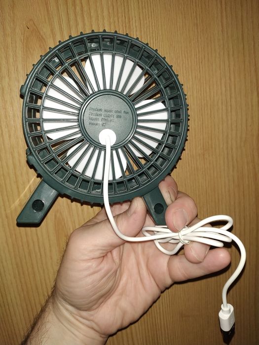 Новый вентилятор. Работает от USB.