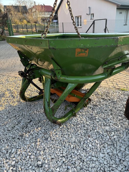 Rozsiewacz nawozu Amazone