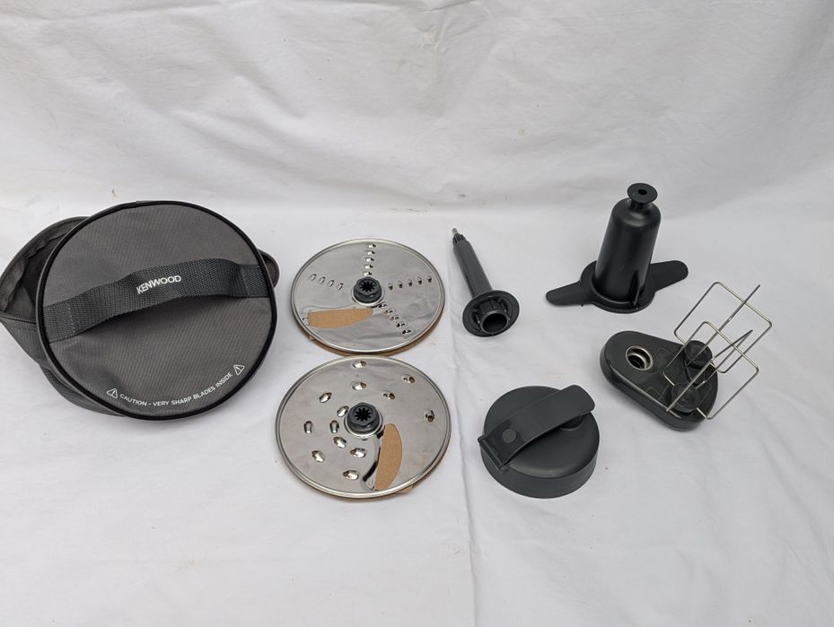 Кухонний комбайн Kenwood FDM73, некомплект, тільки те що на фото