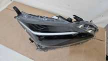 LAMPA PRAWA PRZÓD PRZEDNIA TOYOTA YARIS CROSS FULL LED 0D-312