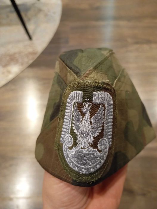 Furażerka wojskowa nowa!