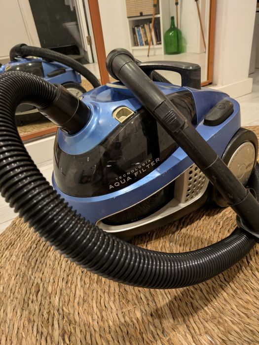 Aspirador de Água UFESA