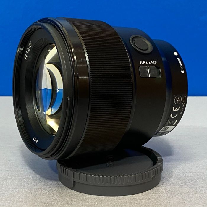 Sony FE 85mm f/1.8 (NOVA - 3 ANOS DE GARANTIA)