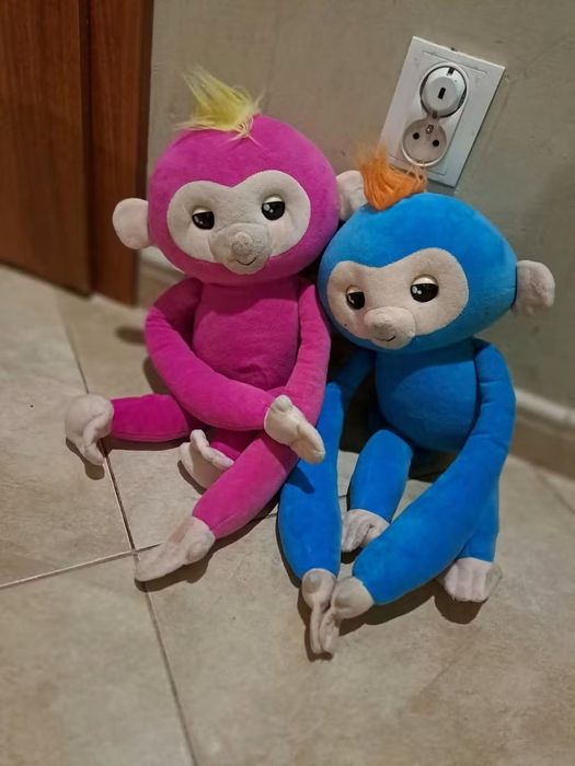 WoW Wee Fingerlings Hugs 2 małpki interaktywne
