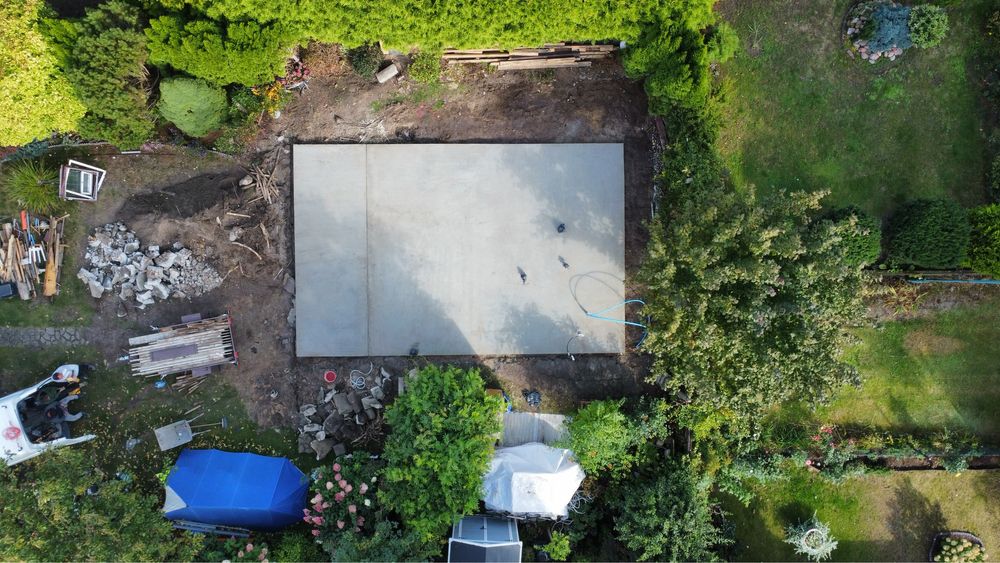 Wylewka betonowa garaż blaszak domek letniskowy fundament stopy beton