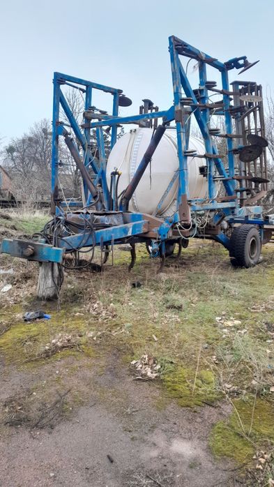 Продається культиватор аплікатор для внесення ам води